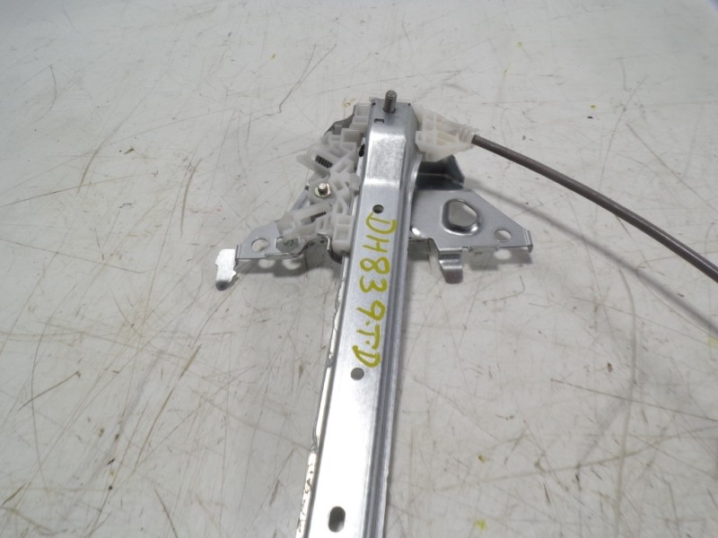 Recambio de elevalunas trasero derecho para toyota rav4 hybrid 4x2 advance referencia OEM IAM 8571042150 8571042150 0620205521