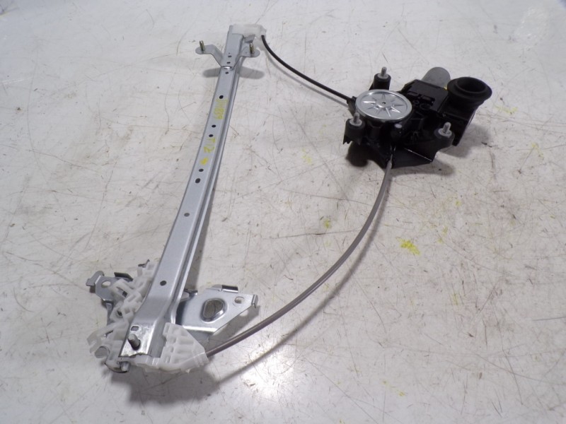 Recambio de elevalunas trasero izquierdo para toyota rav4 hybrid 4x2 advance referencia OEM IAM 8572042140 8572042140 0620205531