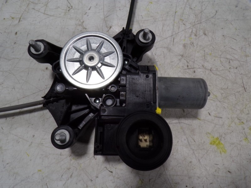 Recambio de elevalunas trasero izquierdo para toyota rav4 hybrid 4x2 advance referencia OEM IAM 8572042140 8572042140 0620205531