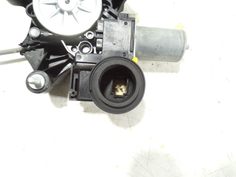 Recambio de elevalunas trasero izquierdo para toyota rav4 hybrid 4x2 advance referencia OEM IAM 8572042140 8572042140 0620205531