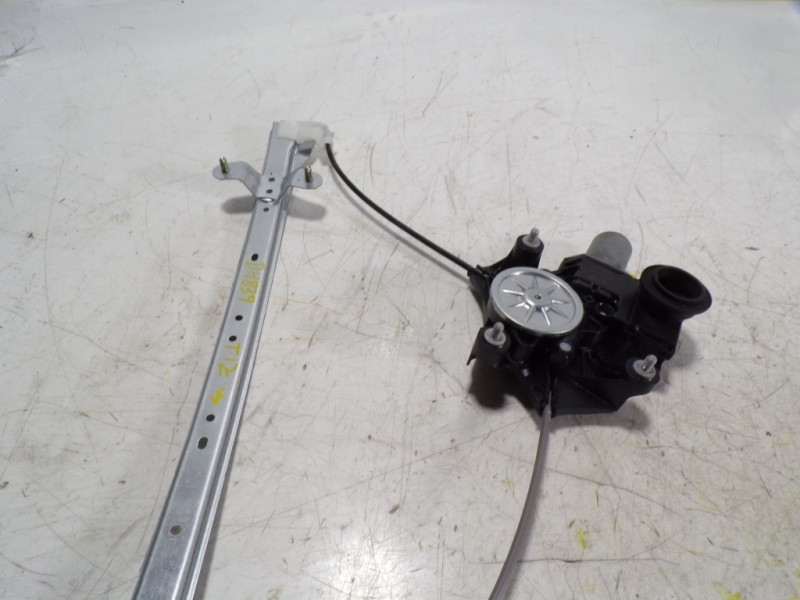 Recambio de elevalunas trasero izquierdo para toyota rav4 hybrid 4x2 advance referencia OEM IAM 8572042140 8572042140 0620205531