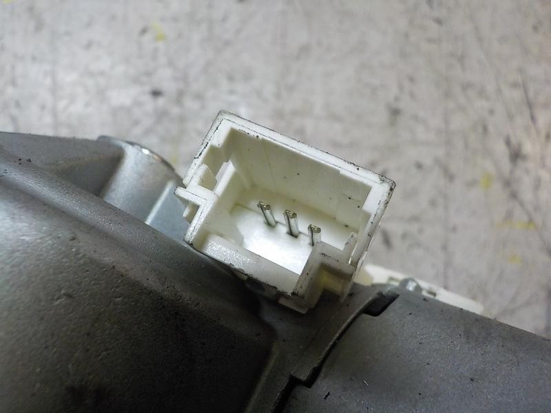 Recambio de motor limpia trasero para renault clio iii style referencia OEM IAM   