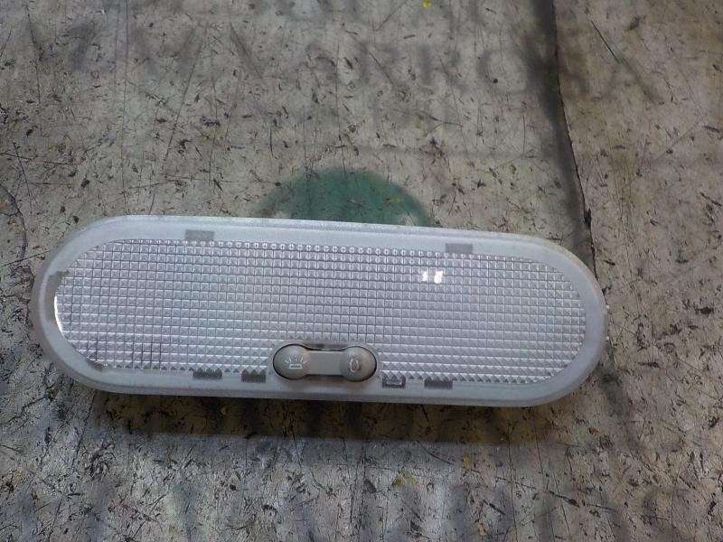 Recambio de piloto interior para dacia duster 1.5 dci diesel fap cat referencia OEM IAM 8200074362  