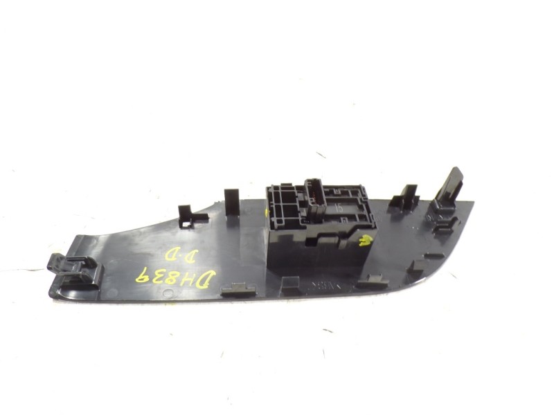 Recambio de mando elevalunas delantero derecho para toyota rav4 hybrid 4x2 advance referencia OEM IAM 8481012110 3361E13 3361E13