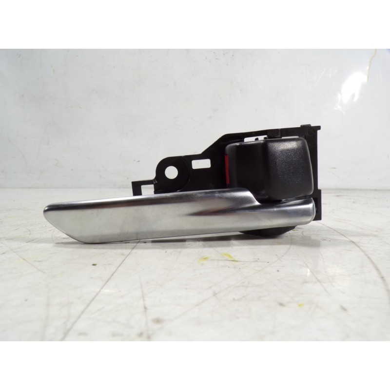 Recambio de maneta interior trasera derecha para toyota rav4 hybrid 4x2 advance referencia OEM IAM 6920533140C0  