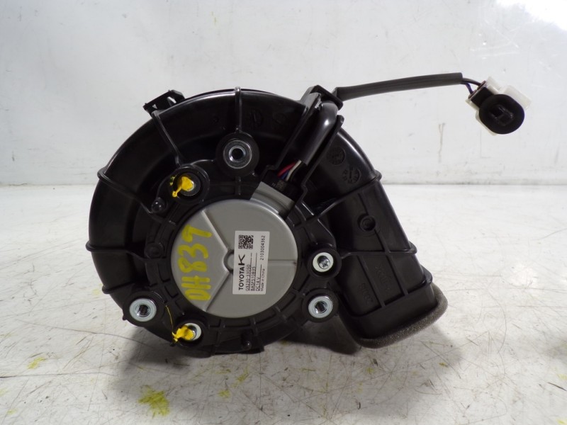 Recambio de motor calefaccion para toyota rav4 hybrid 4x2 advance referencia OEM IAM G923033050 G923033050 