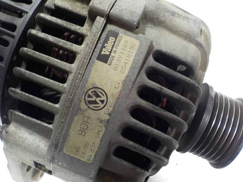 Recambio de alternador para volkswagen polo berlina (6n1) 1.4 referencia OEM IAM   
