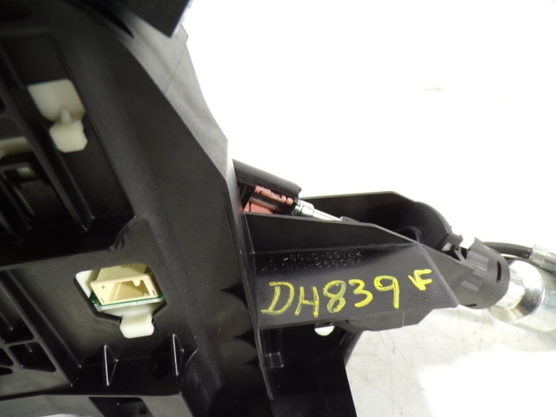 Recambio de palanca cambio para toyota rav4 hybrid 4x2 advance referencia OEM IAM 3356012650 75G892LHD 75G892LHD