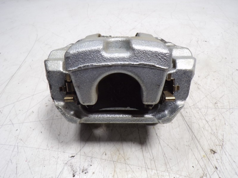 Recambio de pinza freno trasera derecha para toyota rav4 hybrid 4x2 advance referencia OEM IAM 4783042100  