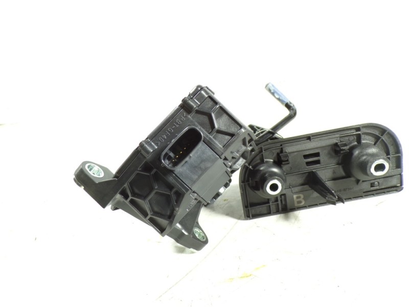 Recambio de potenciometro pedal para toyota rav4 hybrid 4x2 advance referencia OEM IAM 7811033141 2701001040 2701001040