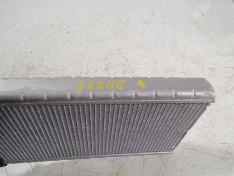 Recambio de radiador calefaccion / aire acondicionado para toyota rav4 hybrid 4x2 advance referencia OEM IAM 8710733130  