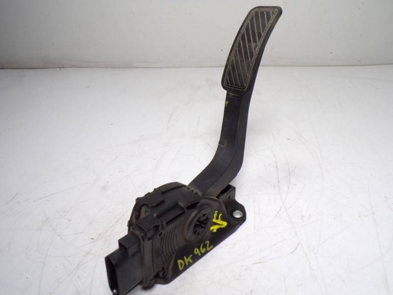 Recambio de potenciometro pedal para ford transit courier 1.5 tdci cat referencia OEM IAM 2120072 8V219F836AC 
