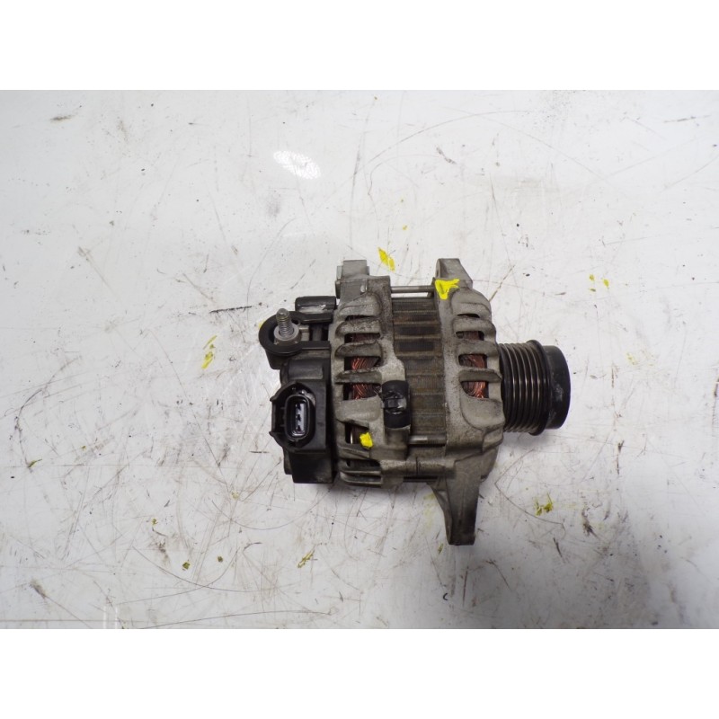 Recambio de alternador para kia venga 1.6 cat referencia OEM IAM 373002B710 373002B710 2617585