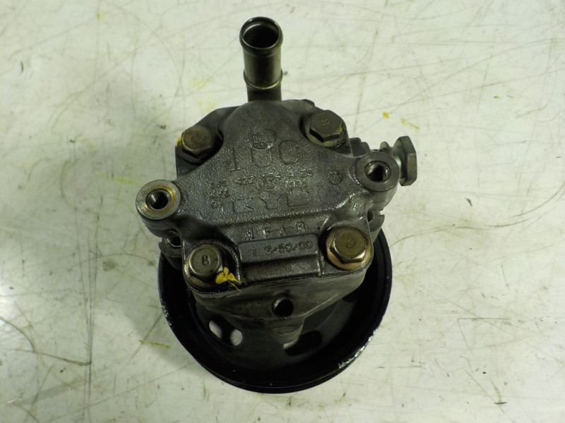 Recambio de bomba direccion para volkswagen golf iv berlina (1j1) 1.9 tdi referencia OEM IAM  1J0422154A 