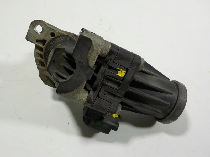 Recambio de valvula egr para ford transit courier 1.5 tdci cat referencia OEM IAM 2017409 FM5Q9D475AC 