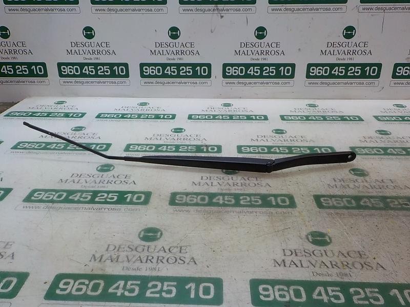 Recambio de brazo limpia delantero derecho para renault clio iv societé referencia OEM IAM 288869893R  