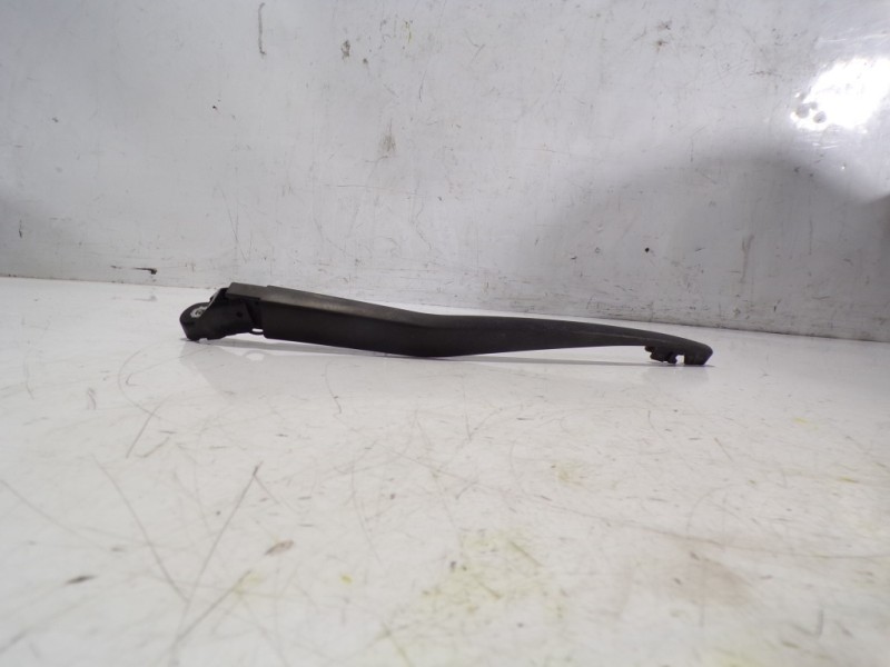 Recambio de brazo limpia trasero para nissan micra (k13) 1.2 cat referencia OEM IAM 287801HA4A  