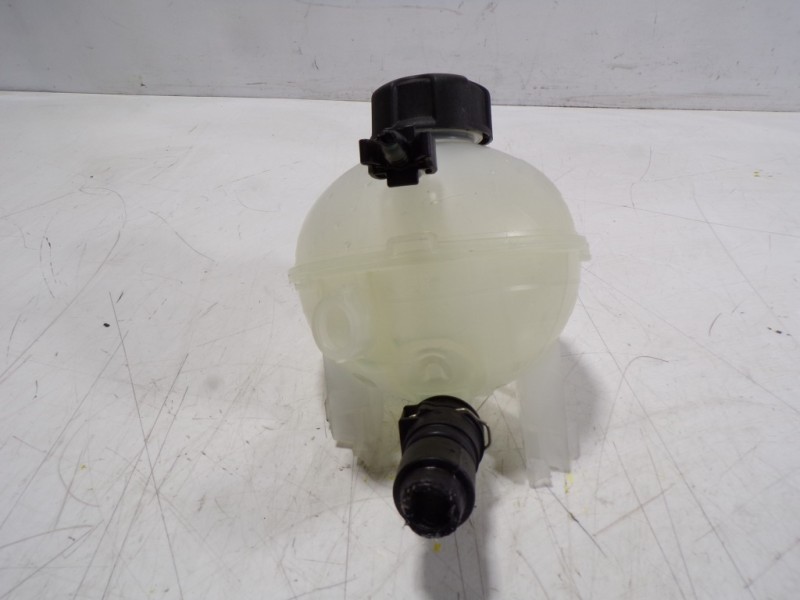 Recambio de deposito expansion para toyota proace city 1.2 12v referencia OEM IAM  9678514680 