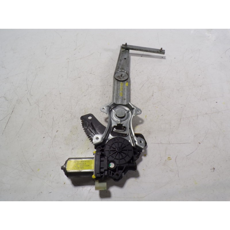 Recambio de elevalunas delantero derecho para nissan micra (k13) 1.2 cat referencia OEM IAM 807201HB0A 827301HB1A 3036928A