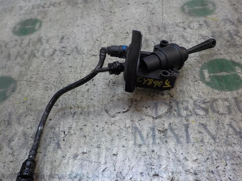 Recambio de bomba embrague para ford fiesta (cb1) 1.4 tdci cat referencia OEM IAM   