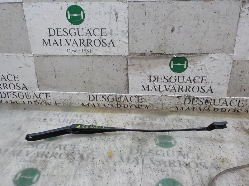 Recambio de brazo limpia delantero derecho para ford fiesta (cb1) 1.4 tdci cat referencia OEM IAM 1826839  