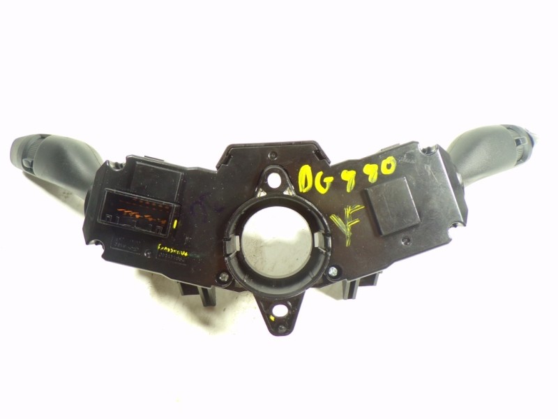 Recambio de mando luces para hyundai i20 1.2 16v cat referencia OEM IAM   