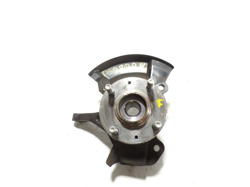 Recambio de mangueta delantera derecha para hyundai i20 1.2 16v cat referencia OEM IAM 51716C8000  