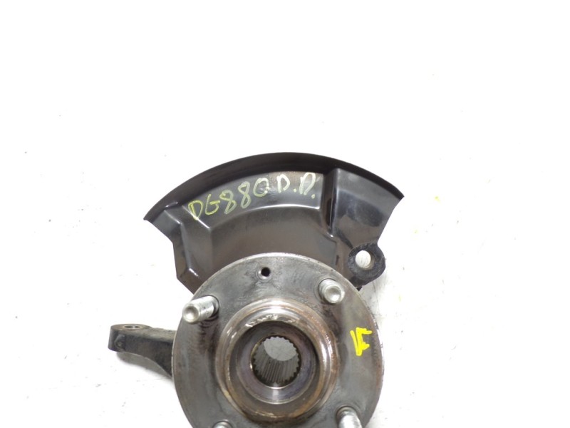 Recambio de mangueta delantera derecha para hyundai i20 1.2 16v cat referencia OEM IAM 51716C8000  