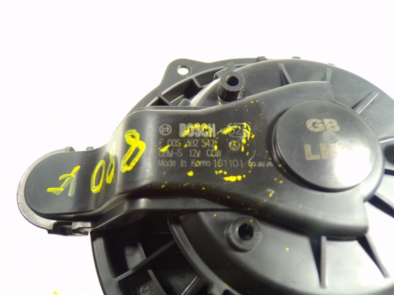 Recambio de motor calefaccion para hyundai i20 1.2 16v cat referencia OEM IAM 97126C8000 F000S382542 F000S382542