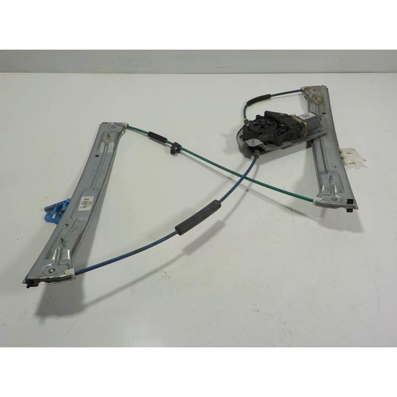 Recambio de elevalunas delantero derecho para peugeot 208 1.6 blue-hdi fap referencia OEM IAM 9673155180 9673155180 0130822571