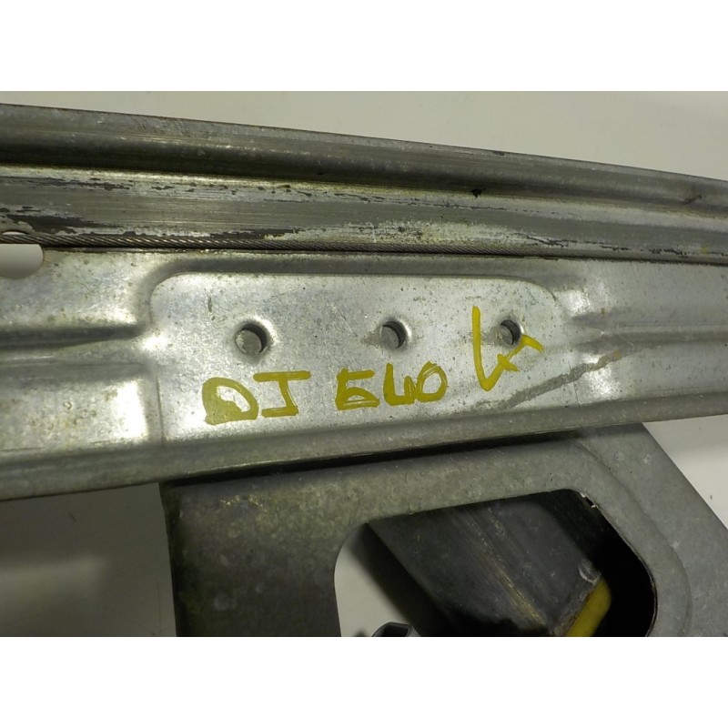 Recambio de elevalunas delantero izquierdo para peugeot 208 1.6 blue-hdi fap referencia OEM IAM 9673155280 9674252480 0130822570