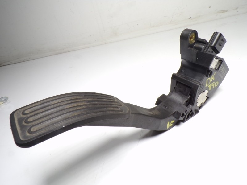 Recambio de potenciometro pedal para nissan pulsar (c13) 1.5 turbodiesel cat referencia OEM IAM 180023RA0B 180023RA0B 