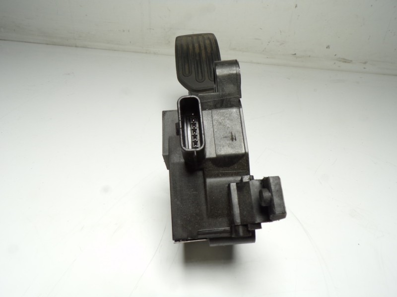 Recambio de potenciometro pedal para nissan pulsar (c13) 1.5 turbodiesel cat referencia OEM IAM 180023RA0B 180023RA0B 