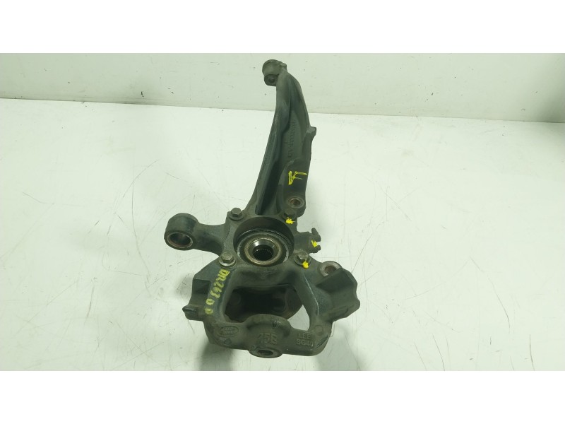 Recambio de mangueta delantera derecha para land rover discovery iv (l319) 2.7 td 4x4 referencia OEM IAM LR014140  