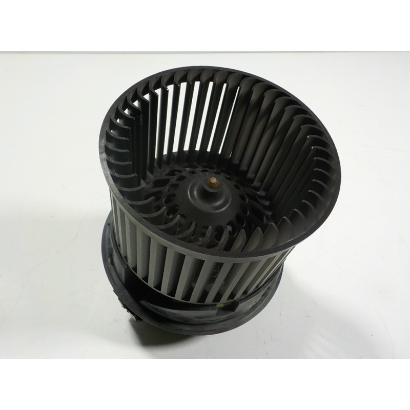 Recambio de motor calefaccion para peugeot 208 1.6 blue-hdi fap referencia OEM IAM 1608182080 T1013140A T1013140A