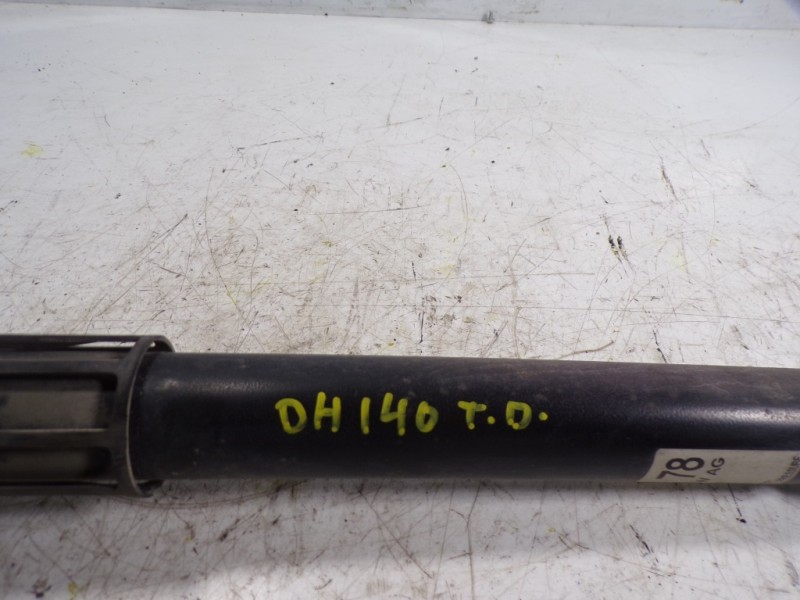 Recambio de amortiguador trasero derecho para seat leon sc (5f5) fr referencia OEM IAM 5Q0513029FF 5Q0512011HH 