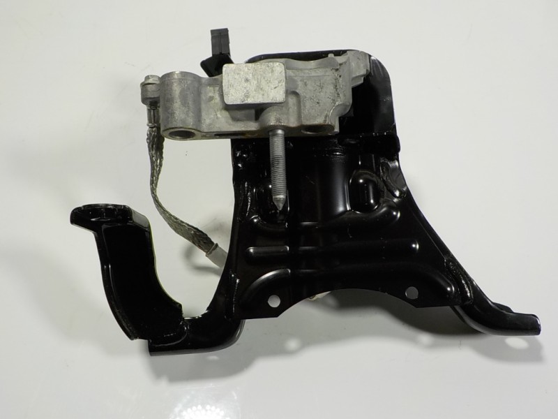 Recambio de soporte motor derecho para toyota c-hr hybrid dynamic referencia OEM IAM 1230524020  12305F2090