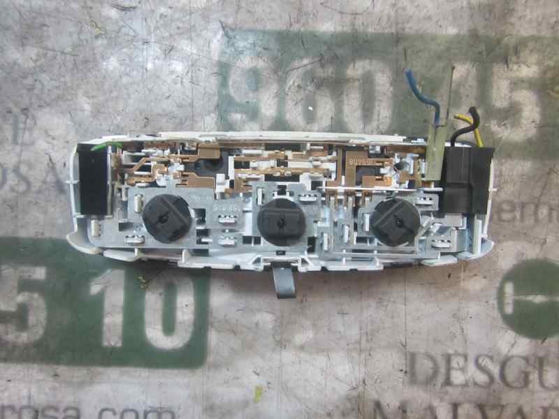Recambio de piloto interior para ford transit courier 1.5 tdci cat referencia OEM IAM 1840935  