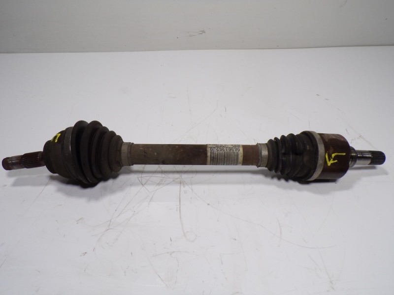 Recambio de transmision izquierda para peugeot 208 1.6 blue-hdi fap referencia OEM IAM 3272LG 9656135280 