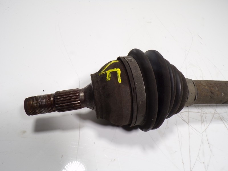 Recambio de transmision izquierda para peugeot 208 1.6 blue-hdi fap referencia OEM IAM 3272LG 9656135280 