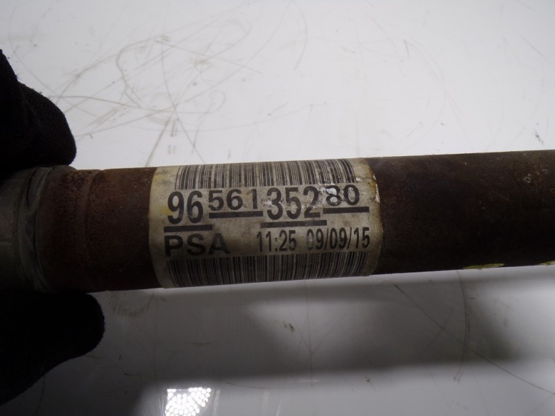 Recambio de transmision izquierda para peugeot 208 1.6 blue-hdi fap referencia OEM IAM 3272LG 9656135280 