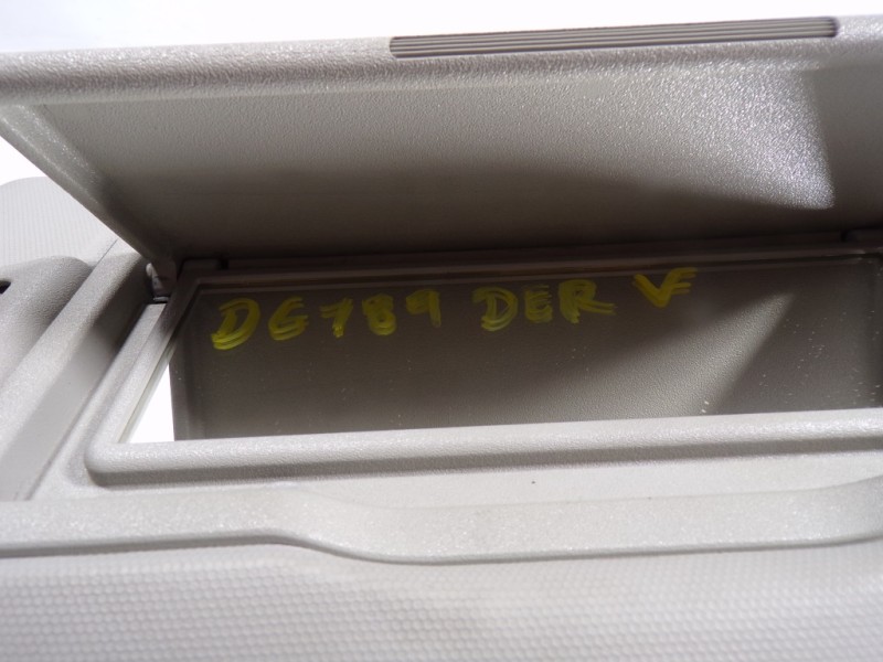 Recambio de parasol derecho para mercedes-benz clase c (w204) berlina 2.2 cdi cat referencia OEM IAM A20481046107K67  