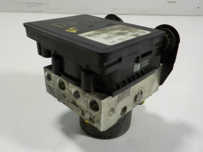 Recambio de abs para skoda rapid 1.6 tdi dpf referencia OEM IAM 6R0614517CH 6R0614517CH A006K139