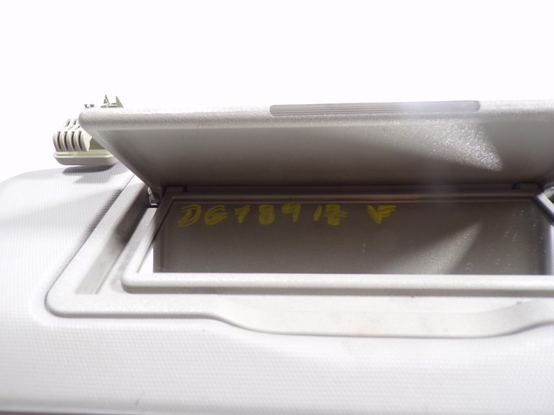 Recambio de parasol izquierdo para mercedes-benz clase c (w204) berlina 2.2 cdi cat referencia OEM IAM A20481005107K67  