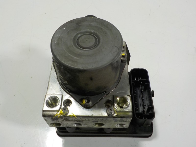 Recambio de abs para skoda rapid 1.6 tdi dpf referencia OEM IAM 6R0614517CH 6R0614517CH A006K139