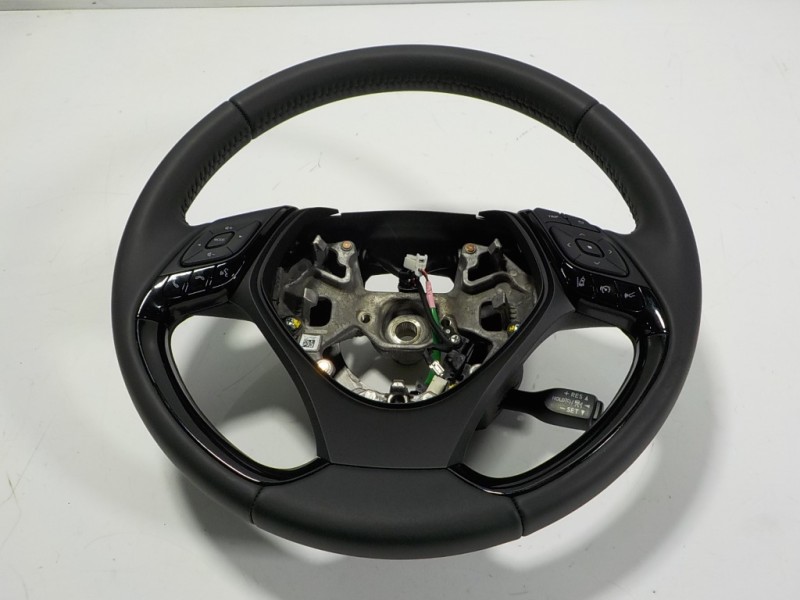 Recambio de volante para toyota c-hr hybrid dynamic referencia OEM IAM 45100F4110C0 223451057 
