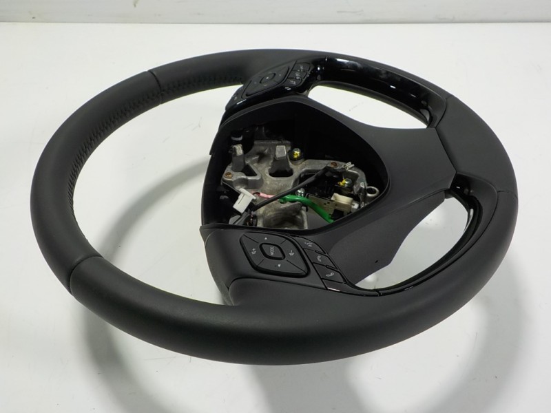 Recambio de volante para toyota c-hr hybrid dynamic referencia OEM IAM 45100F4110C0 223451057 