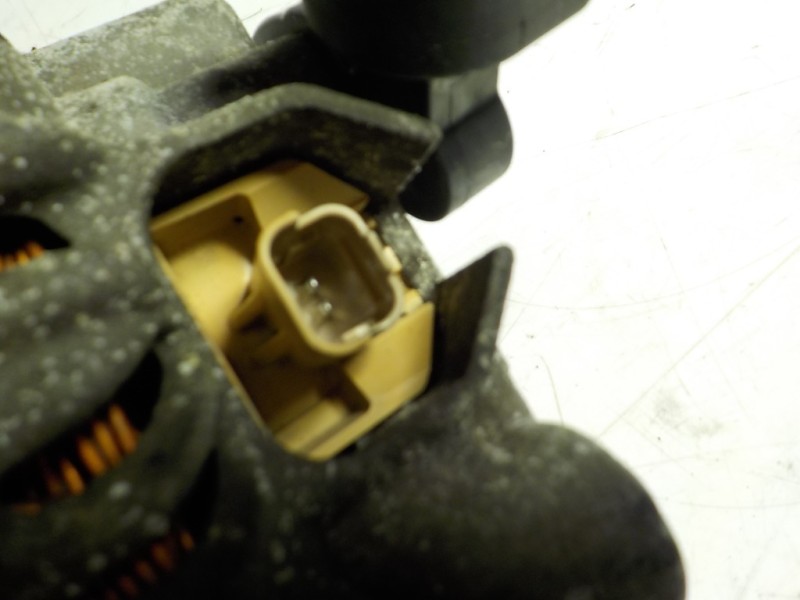 Recambio de alternador para peugeot 308 1.6 16v referencia OEM IAM  V753509680 