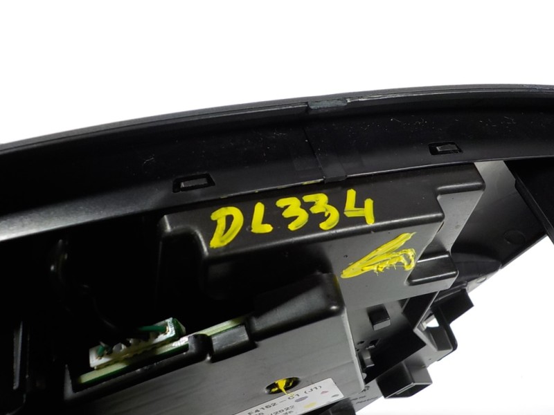 Recambio de piloto interior para toyota c-hr hybrid dynamic referencia OEM IAM 81260F4012C1 81260F4152C1 81260F4152C1