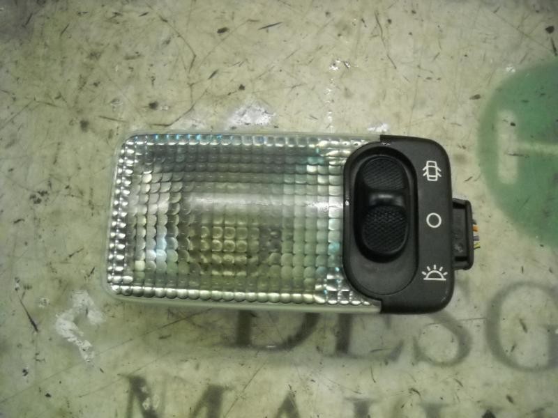 Recambio de piloto interior para citroën xsara picasso 2.0 hdi referencia OEM IAM   